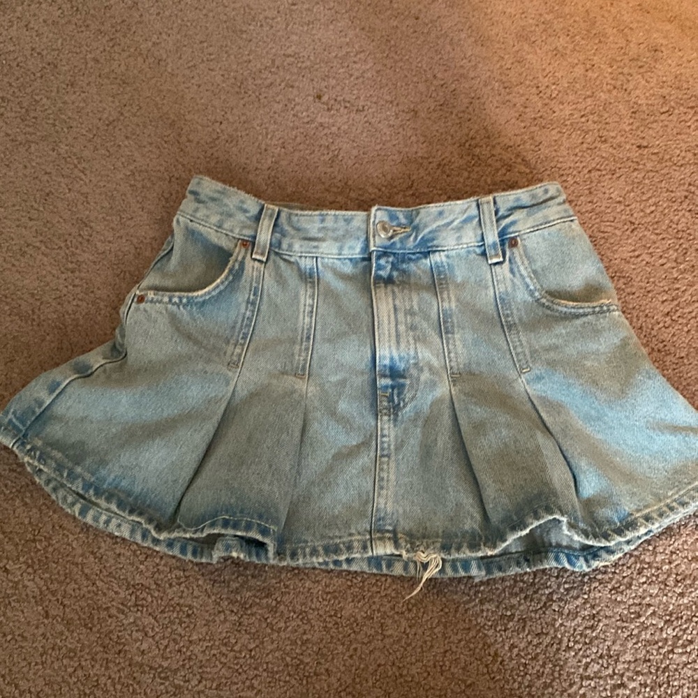 Zara Mini denim skirt.